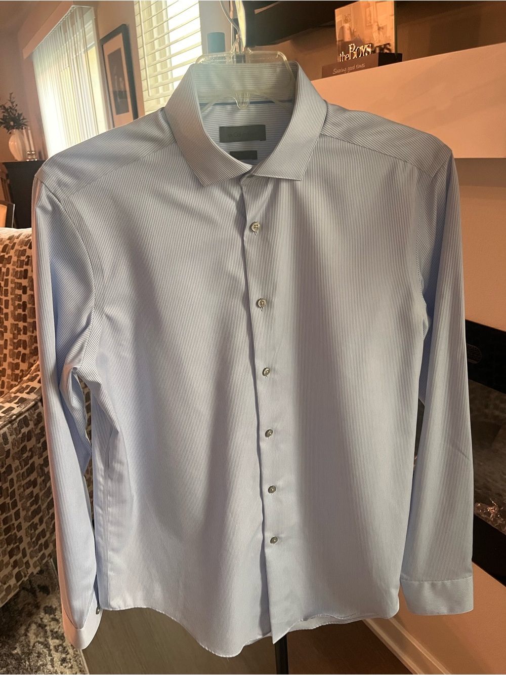 Calvin Klein Light Blue Men's Dress Shirt. Size 16 1/2
34/35. Like New